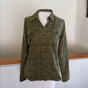 DIXXON women’s  Olive free. Flannel button down size small